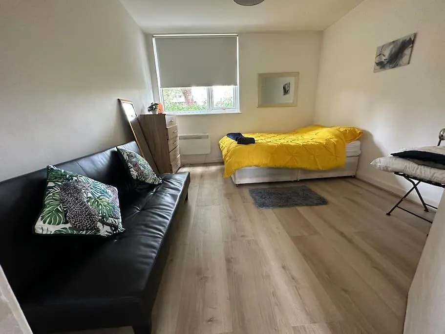Spacious 2 Bedroom In Central Hoxton London 0*,  United Kingdom