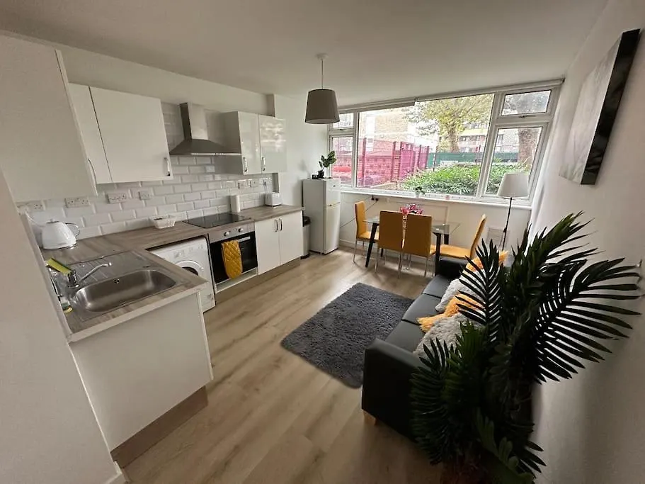 Spacious 2 Bedroom In Central Hoxton London